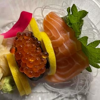 Sake/Salmon Sashimi