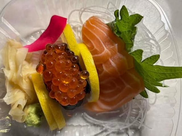 Sake/Salmon Sashimi.
